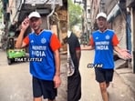 A British man walked through Lahore wearing an Indian cricket jersey and recorded reactions.