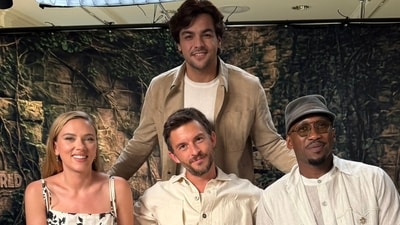 Ashish Chanchlani poses with Scarlett Johansson, Jonathan Bailey, and Mahershala Ali at the Jurassic World Rebirth premiere. Ashish Chanchlani poses with Scarlett Johansson, Jonathan Bailey, and Mahershala Ali at the Jurassic World Rebirth premiere.