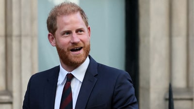 Sources indicate Prince Harry's desire to return to the Royal Family, focusing on securing royal titles for his children, despite doubts from royal aides regarding the likelihood of their reintegration. REUTERS/Isabel Infantes/File Photo (REUTERS)