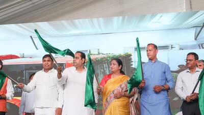CM Rekha Gupta with cabinet ministers Pankaj Kumar Singh and BJP MP Yogender Chandolia flags off 105 new DEVI buses (Sanjeev Verma/HT PHOTO)