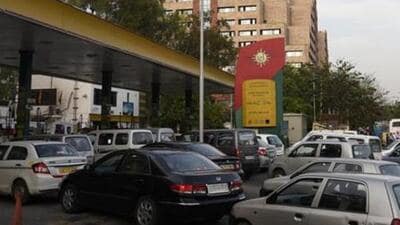 Delhi has 382 petrol and diesel stations. (HT Archive)