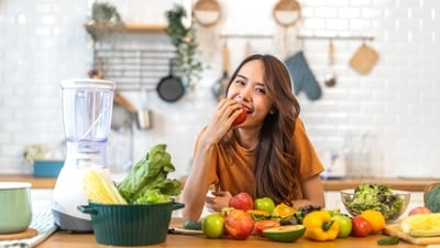 Clean eating for weight loss is not about eating less but eating right. (Shutterstock) Clean eating for weight loss is not about eating less but eating right. (Shutterstock)