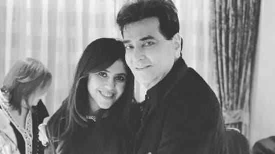 Jeetendra and Ekta Kapoor sell Worli flat for ₹12.25 crore after ₹855 crore Andheri land deal (Photo for representational purposes only)