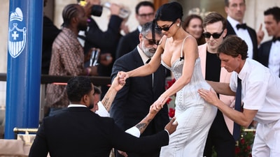 Kylie Jenner leaves Gritti Palace, on the second day of the wedding festivities of Amazon founder Jeff Bezos and journalist Lauren Sanchez, in Venice, Italy, June 27, 2025. REUTERS/Yara Nardi (REUTERS)