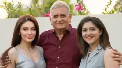 Shefali Jariwala with her father Satish Jariwala and sister Shivani. Shefali Jariwala with her father Satish Jariwala and sister Shivani.