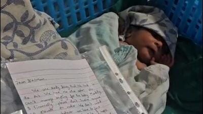 A handwritten note in English, placed in the basket she was found in, said her parents were abandoning her due to their “mental and financial” situation (HT PHOTO) A handwritten note in English, placed in the basket she was found in, said her parents were abandoning her due to their “mental and financial” situation (HT PHOTO)