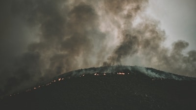 A brush fire in Coeur d’Alene was reportedly set to lure firefighters (Unsplash) A brush fire in Coeur d’Alene was reportedly set to lure firefighters (Unsplash)