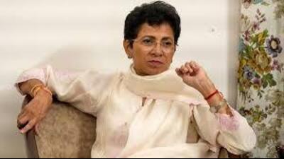 Selja, who is a Sirsa MP and general secretary of the All India Congress Committee (AICC), said that in many districts the situation is such that farmers are standing in long queues to get fertilisers, but stocks are unavailable. (HT File)