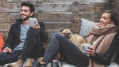Therapist explains the importance of compatibility over chemistry in relationships. (Pixabay)