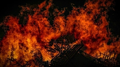 Ridgecrest Freedom Fest fire: Fireworks show ends early after huge blaze breaks out, shocking videos surface (Unsplash - representational image) Ridgecrest Freedom Fest fire: Fireworks show ends early after huge blaze breaks out, shocking videos surface (Unsplash - representational image)