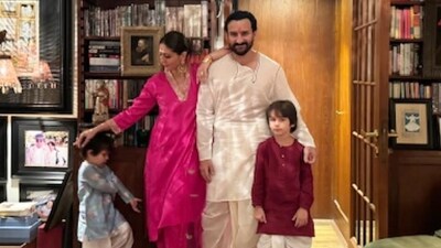 Jehangir, Kareena, Saif and Taimur at their house Jehangir, Kareena, Saif and Taimur at their house