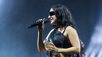 Charli xcx performed several songs from her album brat at the Glastonbury Festival. (Scott A Garfitt/Invision/AP) (Scott A Garfitt/Invision/AP) Charli xcx performed several songs from her album brat at the Glastonbury Festival. (Scott A Garfitt/Invision/AP) (Scott A Garfitt/Invision/AP)