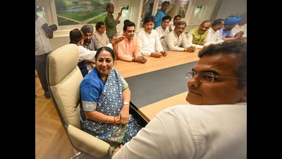 Delhi chief minister Rekha Gupta with MLAs and ministers during the inauguration of newly constructed MLA Lounge at Delhi Secretariat on Monday. (Sanchit Khanna/HT photo) Delhi chief minister Rekha Gupta with MLAs and ministers during the inauguration of newly constructed MLA Lounge at Delhi Secretariat on Monday. (Sanchit Khanna/HT photo)