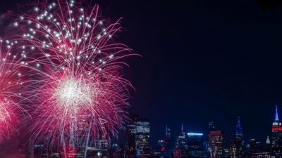 Mayor Adams offers free tickets for Macy’s Fireworks, ensuring access for New Yorkers during the iconic summer event. (AP Photo/Julia Nikhinson,File) (AP) Mayor Adams offers free tickets for Macy’s Fireworks, ensuring access for New Yorkers during the iconic summer event. (AP Photo/Julia Nikhinson,File) (AP)