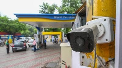 Number plate recognition cameras at a petrol station in Delhi. (Sanchit Khanna/HT Photo) Number plate recognition cameras at a petrol station in Delhi. (Sanchit Khanna/HT Photo)