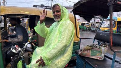 While only a few hours have passed since the new acquisition, Mushtaq’s raincoat is already showing wear and tear. (HT) While only a few hours have passed since the new acquisition, Mushtaq’s raincoat is already showing wear and tear. (HT)
