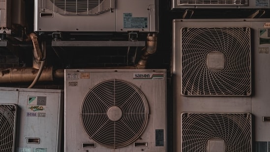 The mechanic was repairing an air conditioning unit on the 8th floor of Agrawal Cyber Plaza. (Representative image/Unsplash)