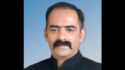 Himachal Pradesh panchayati raj minister Anirudh Singh Rana was on Tuesday booked for assaulting a National Highways Authority of India (NHAI) officer, Achal Jindal, during a site inspection in Shimla. (X) Himachal Pradesh panchayati raj minister Anirudh Singh Rana was on Tuesday booked for assaulting a National Highways Authority of India (NHAI) officer, Achal Jindal, during a site inspection in Shimla. (X)