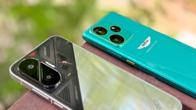 Poco F7 comes with a 7,550 mAh battery, and the Realme GT 7 sports a 7,000 mAh unit. (Shaurya Sharma / HT)