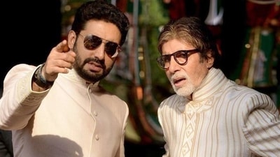 Amitabh Bachchan scolded Abhishek Bachchan after a tense day on the sets of Sarkar. Amitabh Bachchan scolded Abhishek Bachchan after a tense day on the sets of Sarkar.