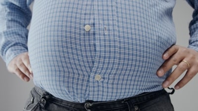Belly fat can be reduced by following a disciplined routine. (Freepik) Belly fat can be reduced by following a disciplined routine. (Freepik)