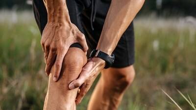 Knee health depends on hip strength too. (Freepik) Knee health depends on hip strength too. (Freepik)
