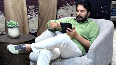 Mammootty was included in a course with other dignitaries at a Kochi college. Mammootty was included in a course with other dignitaries at a Kochi college.