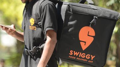 SWIGGY food delivery app, guy on delivery. For stock shoot happened 08.12.17, pic by Hemant Mishra/mint SWIGGY food delivery app, guy on delivery. For stock shoot happened 08.12.17, pic by Hemant Mishra/mint