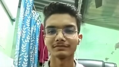 Harsh Gupta, whose father runs a pani puri stall, has cracked IIT. (Videograb ) Harsh Gupta, whose father runs a pani puri stall, has cracked IIT. (Videograb )