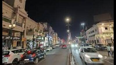 The LDA has received a budget of  ₹20 crore for the remodelling and beautification of Hazratganj area. (HT File)
