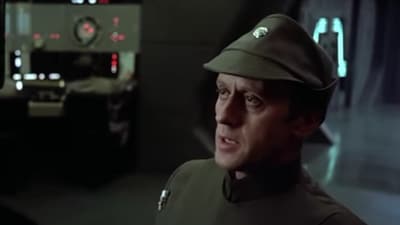 Kenneth Colley, famed for his role as Admiral Piett in Star Wars, has passed away at 87. (Screenshot/ Star Wars Episode V The Empire Strikes Back (1980)) Kenneth Colley, famed for his role as Admiral Piett in Star Wars, has passed away at 87. (Screenshot/ Star Wars Episode V The Empire Strikes Back (1980))