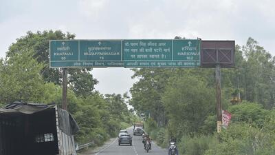 With NH-9, commuters can connect to areas like Dasna, Hapur, Moradabad, among others while with the help of EPE, commuters can connect to Palwal, Greater Noida, Baghpat and other parts of western Uttar Pradesh, said officials. (Sakib Ali/HT Photos)