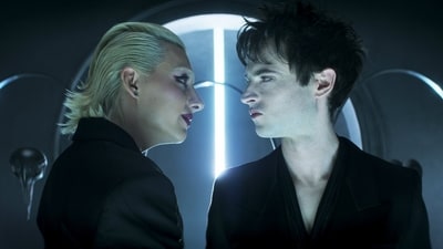 Season 2 of The Sandman will offer a new look at Death and Dream's relationship. Season 2 of The Sandman will offer a new look at Death and Dream's relationship.