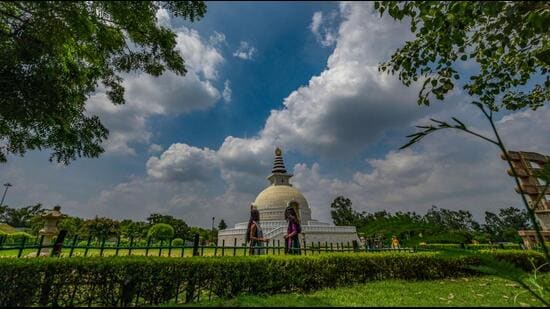 While the maximum temperature on the day was 36.9°C, a degree below normal, high humidity—between 59% and 89%—made it an uncomfortable day for the city, belying the onset of monsoon. (RAJ K RAJ /HT PHOTO)