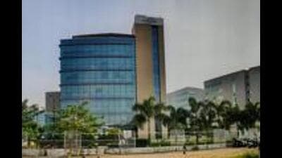 Despite being a booming IT hub with thousands of daily commuters, Hinjewadi suffers from civic issues like poor roads, traffic congestion, irregular garbage collection, and waterlogging. (REPRESENTATIVE PHOTO) Despite being a booming IT hub with thousands of daily commuters, Hinjewadi suffers from civic issues like poor roads, traffic congestion, irregular garbage collection, and waterlogging. (REPRESENTATIVE PHOTO)