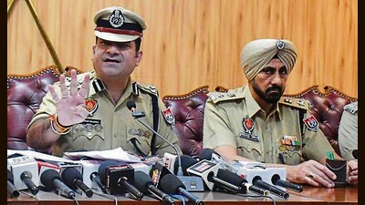 Police officials addressing mediapersons regarding the search operation in Ludhiana on Friday. (Gurpreet Singh/HT) Police officials addressing mediapersons regarding the search operation in Ludhiana on Friday. (Gurpreet Singh/HT)