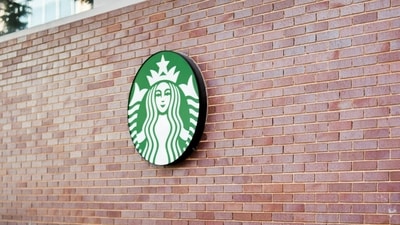 Is Starbucks open on Fourth of July? Is Starbucks open on Fourth of July?