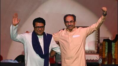 At a packed National Sports Club of India (NSCI) Dome arena in Worli, Raj and Uddhav Thackeray promised to fight for the rights of the Marathi manoos (people). (Raju Shinde/HT Photo) At a packed National Sports Club of India (NSCI) Dome arena in Worli, Raj and Uddhav Thackeray promised to fight for the rights of the Marathi manoos (people). (Raju Shinde/HT Photo)