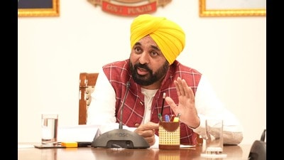 CM Bhagwant Mann addressing the representative of the Akhara Sangharsh Committee during the meeting in Ludhiana. (HT Photo) CM Bhagwant Mann addressing the representative of the Akhara Sangharsh Committee during the meeting in Ludhiana. (HT Photo)