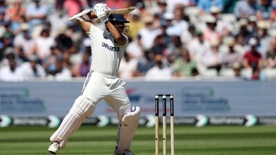 After securing a healthy lead, Yashasvi Jaiswal came out swinging in the final hour. It didn't last long, but Jaiswal set the tone with his 28(22). (Action Images via Reuters)