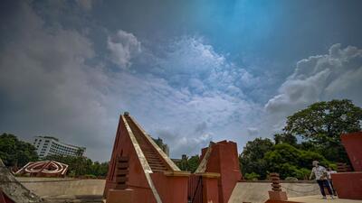 Clouds above Jantar Mantar on Saturday. (RAJ K RAJ /HT PHOTO) Clouds above Jantar Mantar on Saturday. (RAJ K RAJ /HT PHOTO)