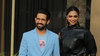 Vikrant Massey backs Deepika Padukone's 8-hour shift demand. Vikrant Massey backs Deepika Padukone's 8-hour shift demand.