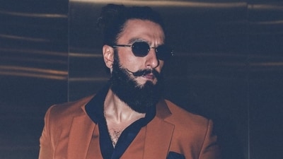 Ranveer Singh leaves fans confused, worried as he removes all Instagram posts. Ranveer Singh leaves fans confused, worried as he removes all Instagram posts.