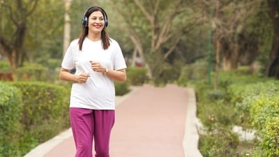 Walking is great for your heart and lungs. (Shutterstock) Walking is great for your heart and lungs. (Shutterstock)