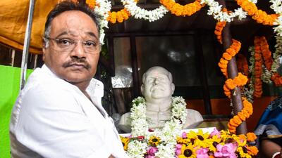 BJP West Bengal President Samik Bhattacharya garlands a bust of Shyama Prasad Mukherjee on his birth anniversary in Kolkata on Sunday. (ANI)