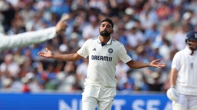 Mohammed Siraj got things started for India, backing up his first innings six-fer with the opening wicket of a trigger-happy Zak Crawley. From the other end, Akash Deep would provide the wickets of Ben Duckett and Joe Root, both bowled. (AFP) Mohammed Siraj got things started for India, backing up his first innings six-fer with the opening wicket of a trigger-happy Zak Crawley. From the other end, Akash Deep would provide the wickets of Ben Duckett and Joe Root, both bowled. (AFP)