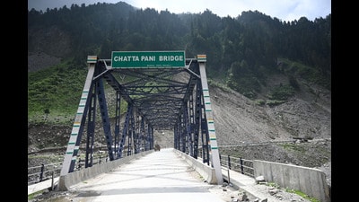 The central government has approved a 9-kilometre-long tunnel along the historic Mughal Road, which will connect the Pir Panjal region with the Kashmir Valley throughout the year and serve as an alternate national highway. (Waseem Andrabi/HT) The central government has approved a 9-kilometre-long tunnel along the historic Mughal Road, which will connect the Pir Panjal region with the Kashmir Valley throughout the year and serve as an alternate national highway. (Waseem Andrabi/HT)