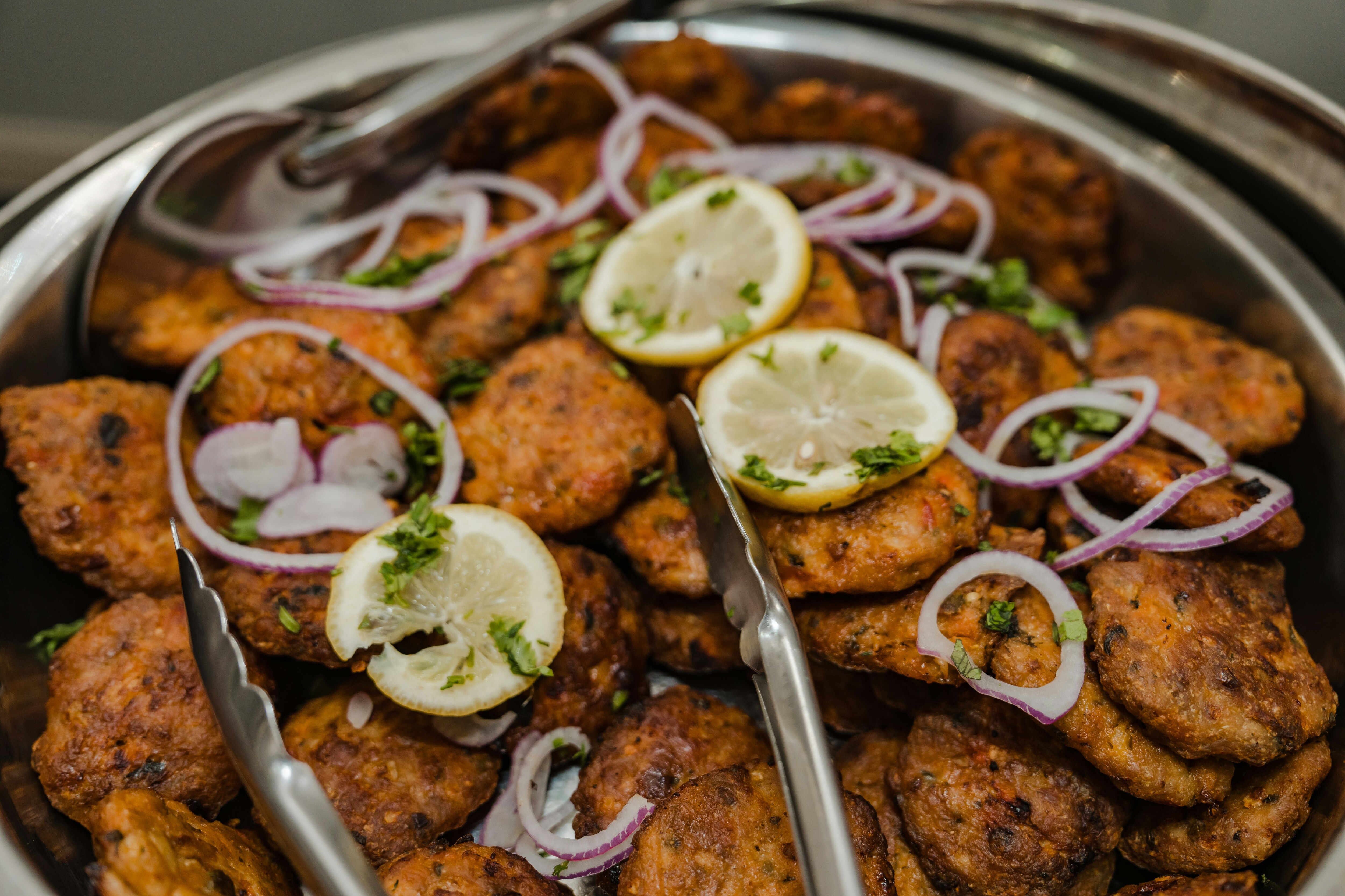 Perfect with a alcoholic bevy or a ice cold soda, chicken pakora is easy to make (unsplash) Perfect with a alcoholic bevy or a ice cold soda, chicken pakora is easy to make (unsplash)