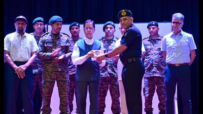 Captain Vikram Batra’s father, Girdhari Lal Batra, being felicitated at an event organised to commemorate the 26th Kargil Vijay Diwas, at DAV College, Sector-10, Chandigarh, on Monday. The PVC awardee’s brother, Vishal Batra (extreme right) was also feted. (HT) Captain Vikram Batra’s father, Girdhari Lal Batra, being felicitated at an event organised to commemorate the 26th Kargil Vijay Diwas, at DAV College, Sector-10, Chandigarh, on Monday. The PVC awardee’s brother, Vishal Batra (extreme right) was also feted. (HT)
