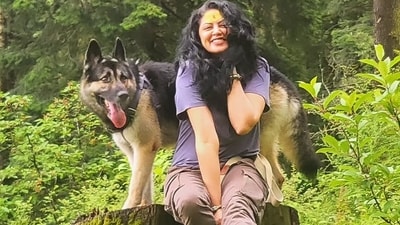 Kavita Kaushik had to jump into waterfall to save her pet dog Raaka. Kavita Kaushik had to jump into waterfall to save her pet dog Raaka.